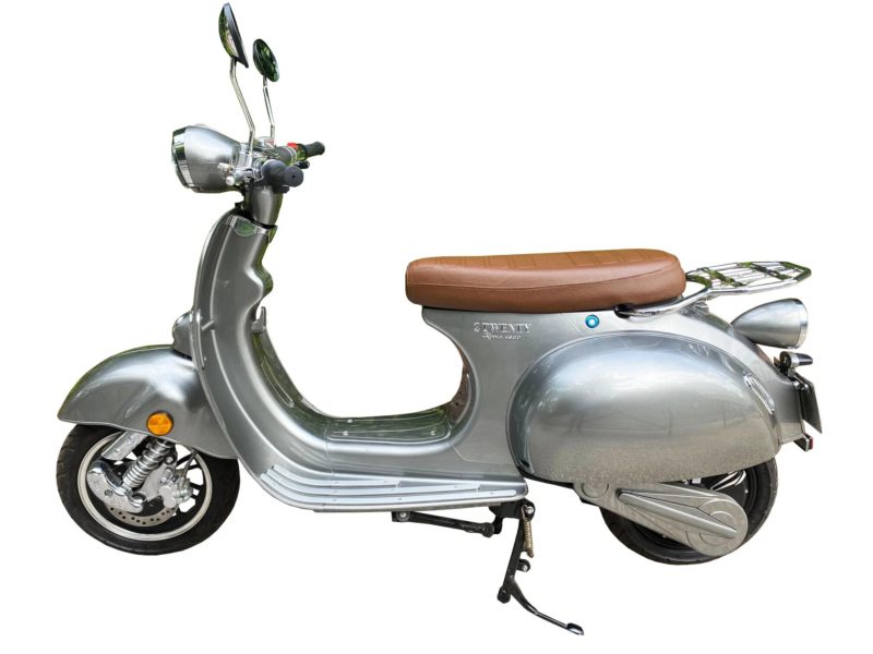 scooter 2twenty roma 4800